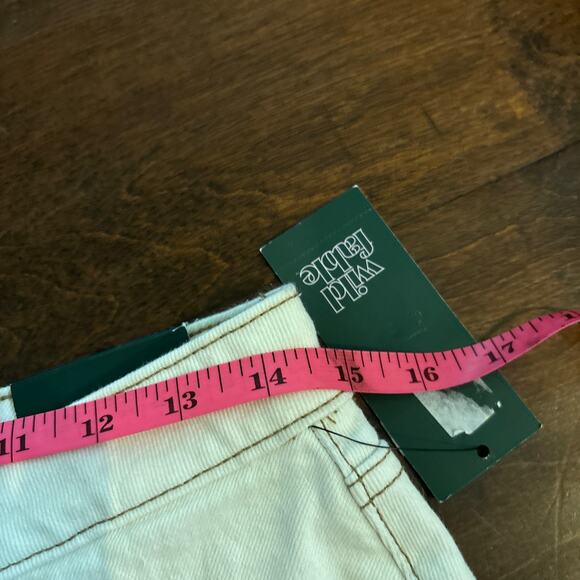 Wild Fable Women's Cream High Rise Rolled Cuff Denim Shorts‎ Size 6 R NEW - Picture 10 of 10